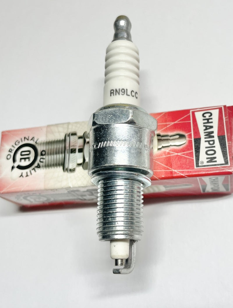 Candela di accensione Champion RN9LCC